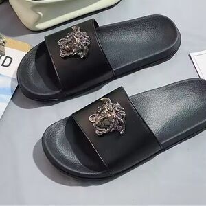 New men’s black Medusa slides slippers size 10-11 pool flip flops casual